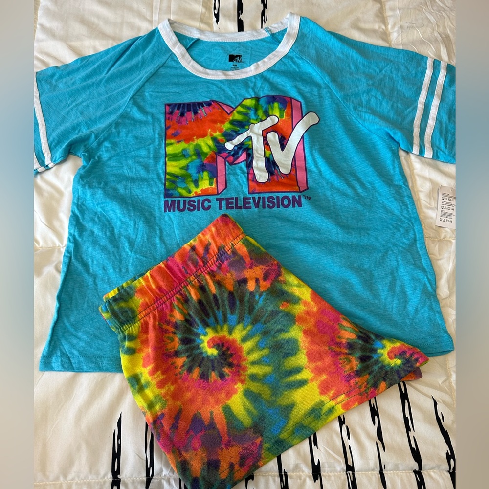 MTV short pajama set. New without tag.